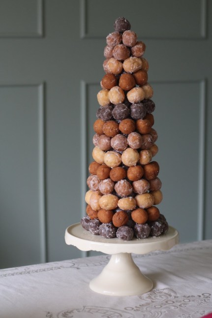 donut tower